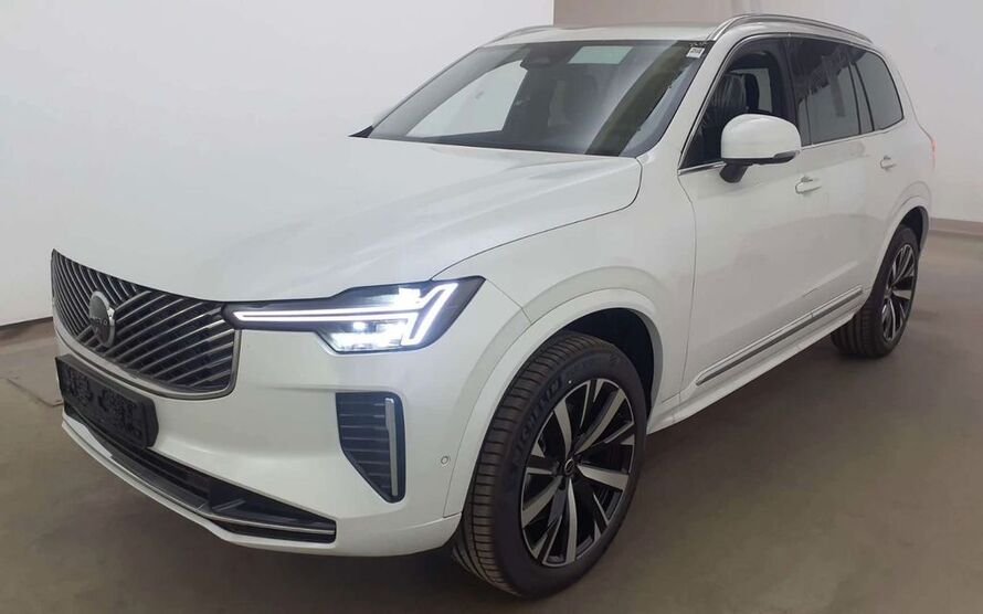 Volvo XC90 8.800 km 66.000 € Hamm 59071