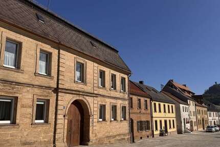 Haus Neustadt am Kulm - 6 Zimmer, 187 m&sup2;, 145.000&euro; | Angebot:24624343