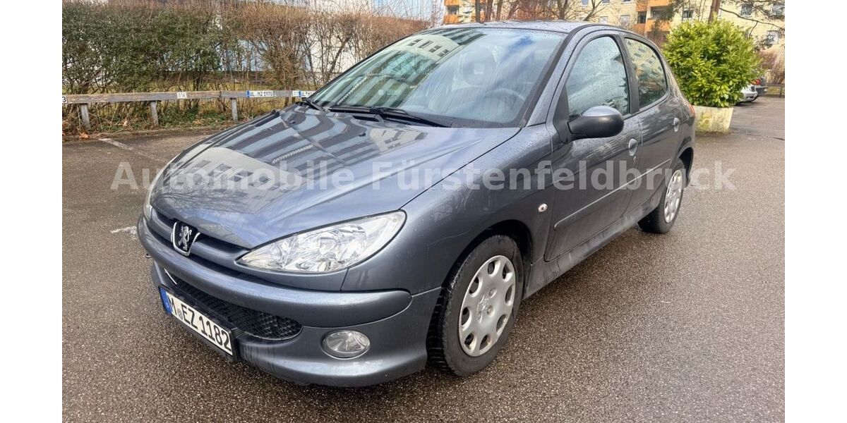 Peugeot 206 246.000 km 690 &euro; Fürstenfeldbruck 82256