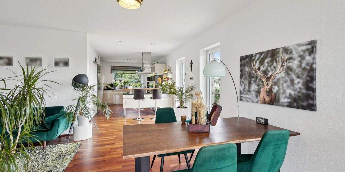 Repräsentatives, lichtverwöhntes Einfamilienhaus in Feldrandlage! 5 zimmer