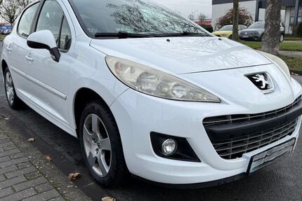Peugeot 207 280.000 km 2.900 € Paderborn 33106