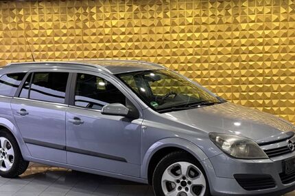 Opel Astra 263.000 km 890 € Eningen unter Achalm 72800