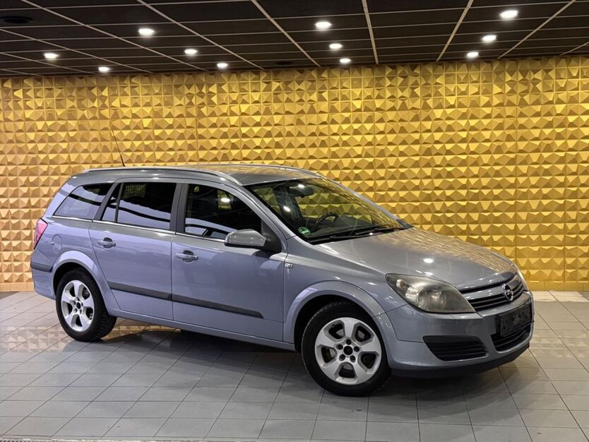 Opel Astra 263.000 km 890 € Eningen unter Achalm 72800