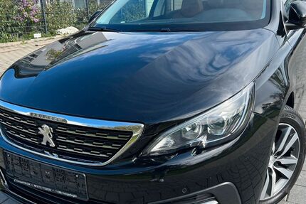 Peugeot 308 193.000 km 9.980 € Holzgerlingen 71088