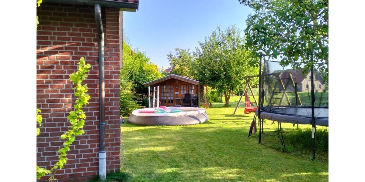 Einfamilienhaus Blomberg - 8 Zimmer, 180 m&sup2;, 380.000&euro; | Angebot:26985362
