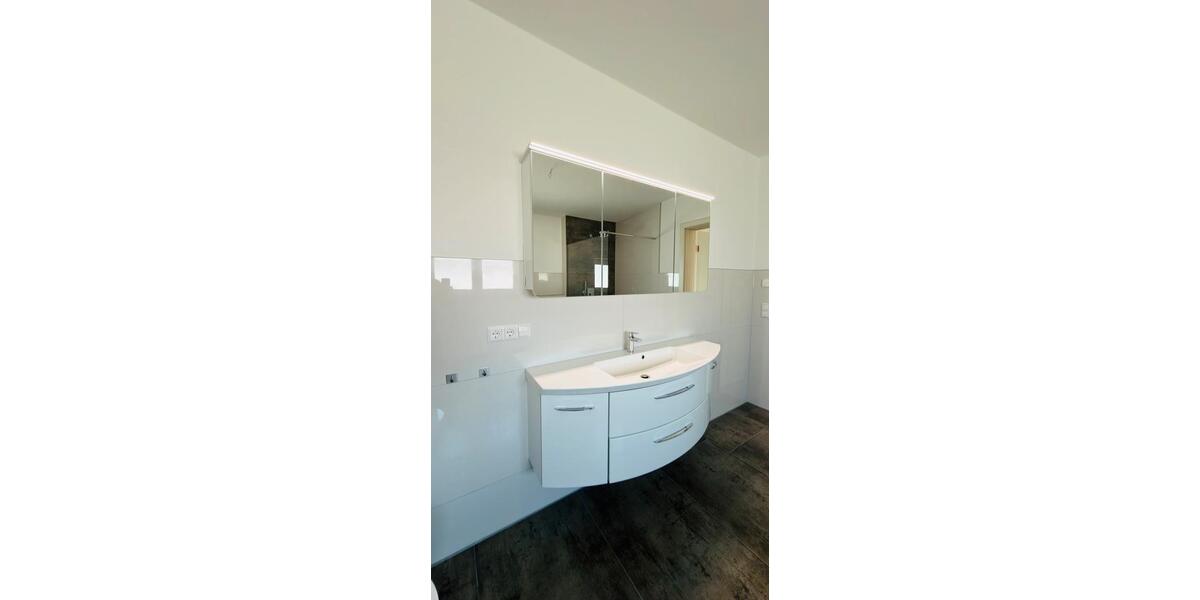 Einfamilienhaus Künzelsau - 3 Zimmer, 127 m&sup2;, 1.750&euro; | Angebot:24864803