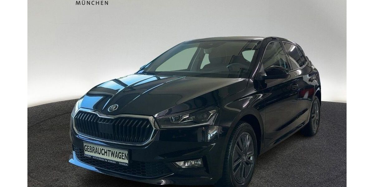 Skoda Fabia 17.900 km 23.460 &euro; München 80935
