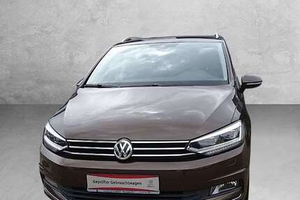 VW Touran 135.100 km 12.900 &euro; Grossschirma 09603