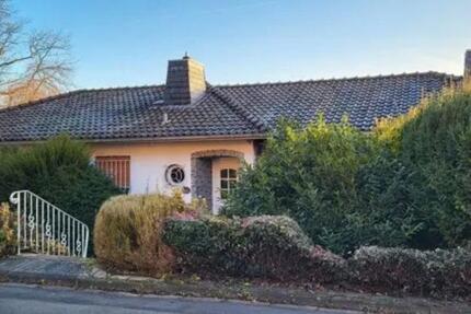Haus Melsungen - 6.5 Zimmer, 220 m&sup2;, 440.000&euro; | Angebot:26952570