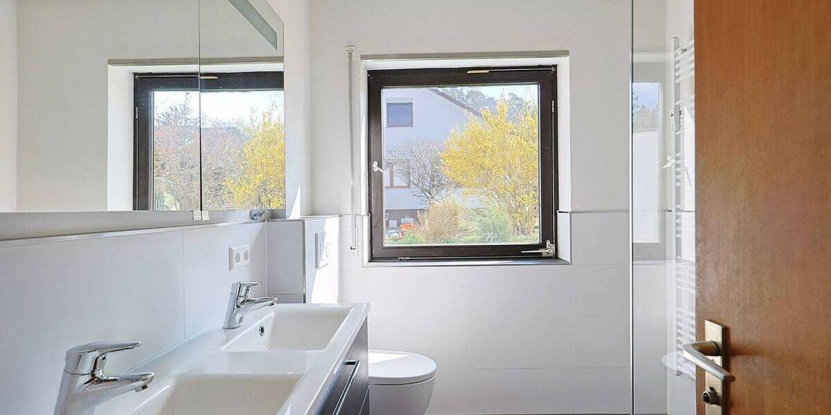 Einfamilienhaus Calw Alzenberg - 8 Zimmer, 229 m&sup2;, 550.000&euro; | Angebot:26064674