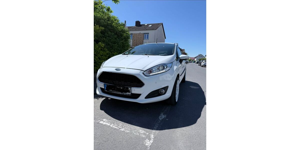Ford Fiesta 97.700 km 7.200 &euro; Maintal 63477