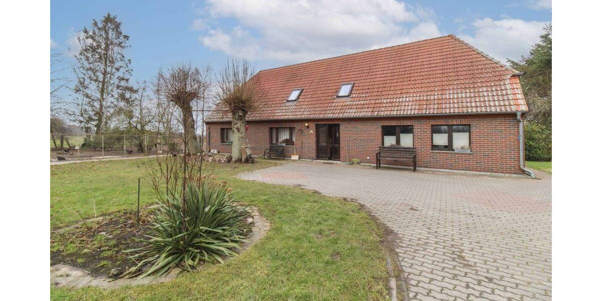 Einfamilienhaus Süderholz Behnkenhagen - 8 Zimmer, 226 m&sup2;, 275.000&euro; | Angebot:26717616