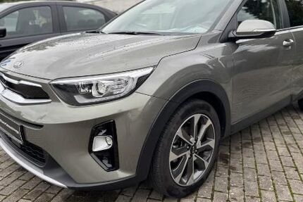 Kia Stonic 64.800 km 15.490 € Meiningen 98617