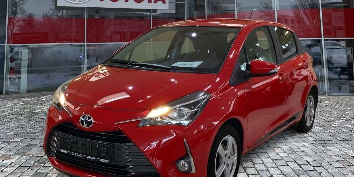 Toyota Yaris 41.826 km 13.990 &euro; München 80807