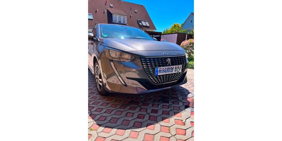 Peugeot 208 21.000 km 13.500 &euro; Mahlow 15831