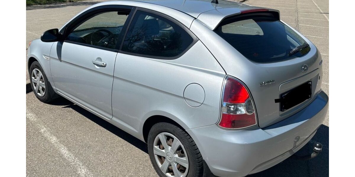 Hyundai Accent 128.000 km 1.999 &euro; Bad Wurzach 88410