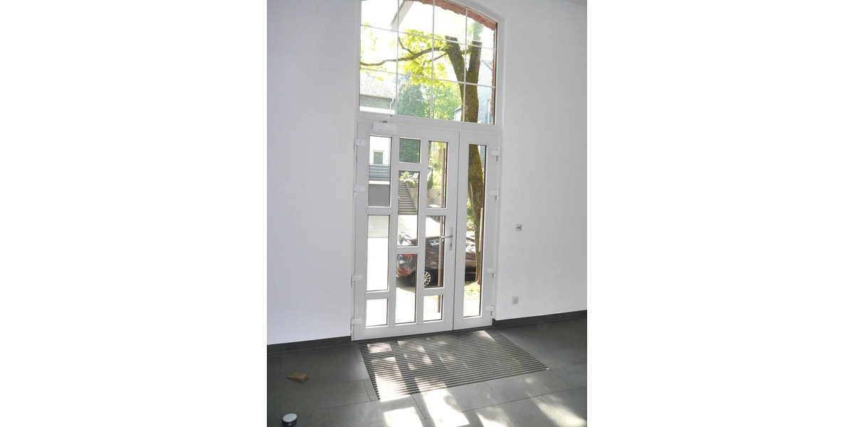 SG, komfortable 85m² 2 Zi. Loftwohnung in Zentrumsnähe, Balkon, Stellplatz, Einbauküche - Loft - Studio - Atelier Solingen Mitte | Angebot:26457871