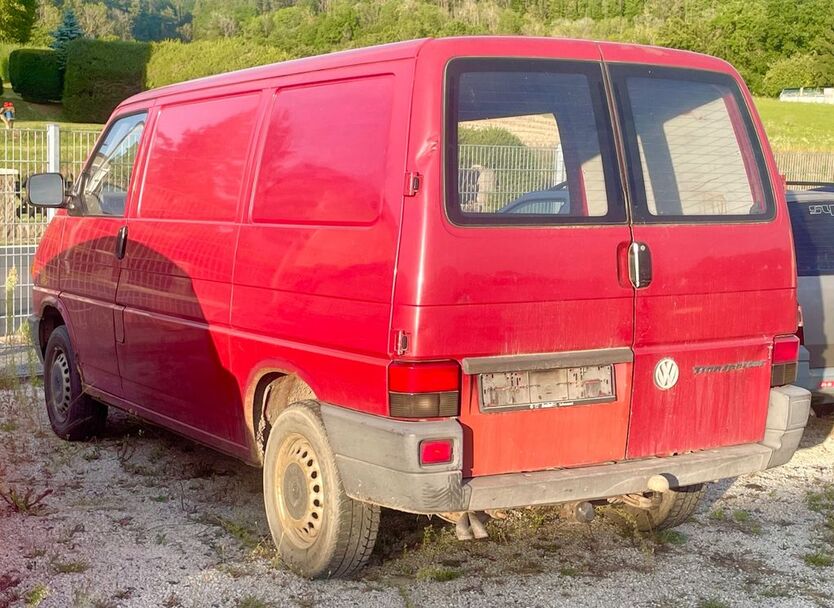 VW T4 andere 175.600 km 1.900 € Frankenblick 96528