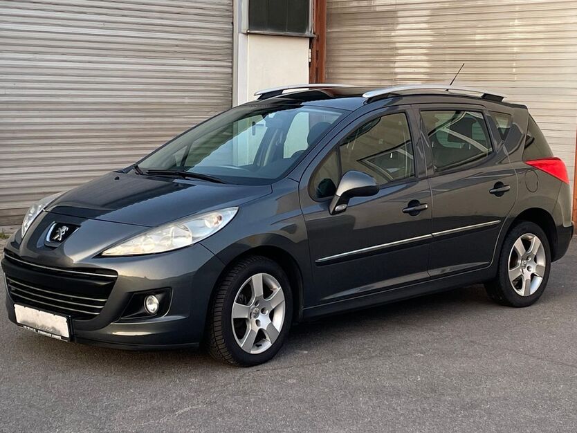 Peugeot 207 211.000 km 1.950 € Neumünster 24536