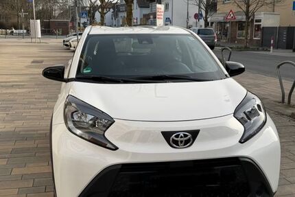 Toyota Aygo (X) 30.000 km 13.600 &euro; Eschborn 65760