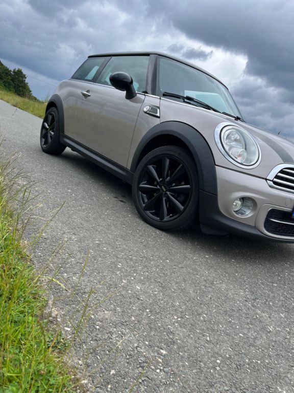 Mini Cooper D 195.200 km 5.500 € Kupferberg 95362