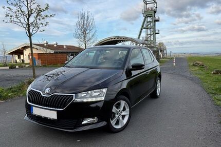 Skoda Fabia 78.351 km 8.990 &euro; Steinebach/Sieg 57520