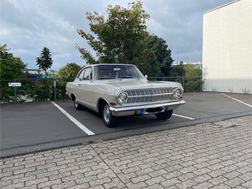 Opel Rekord 80.000 km 12.300 € Hamburg 20097