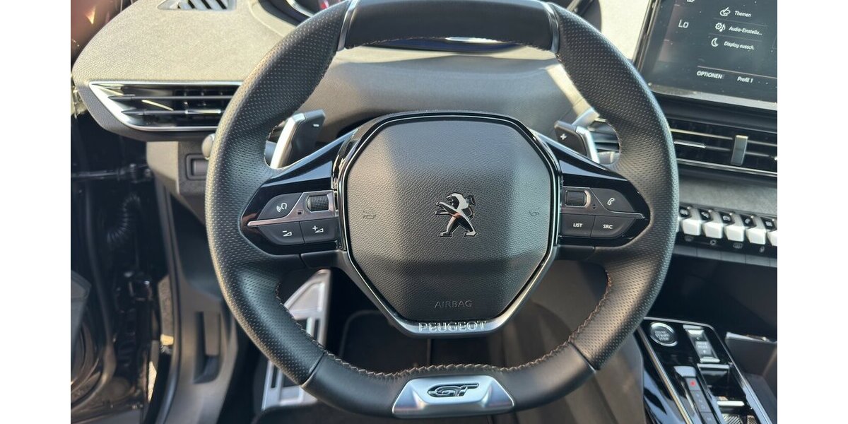 Peugeot 5008 GT Automatik *7-Sitze/Navi/SHZG/LED/T.Winkel/ 23.442 km 22.980 &euro; Bamberg 96052