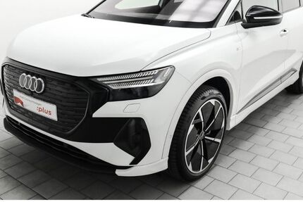 Audi Q4 e-tron 7.919 km 58.690 &euro; Holzminden 37603