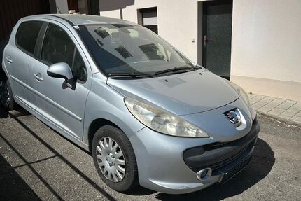 Peugeot 207 95.650 km 1.900 &euro; Heidenheim an der Brenz 89522