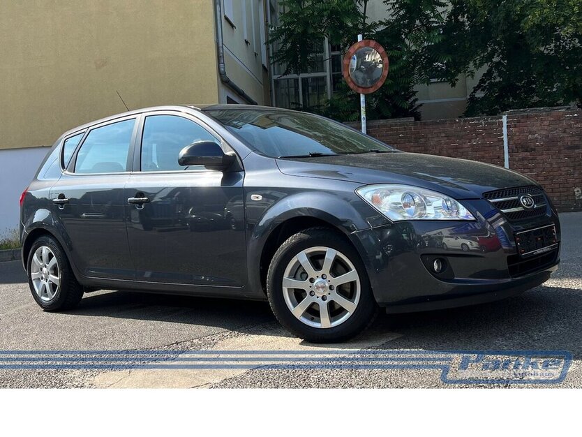Kia Ceed 1.6 EX*SchiebeD*SHZ*Klima*Teilleder*PDC* 123.801 km 3.990 € Berlin 13187