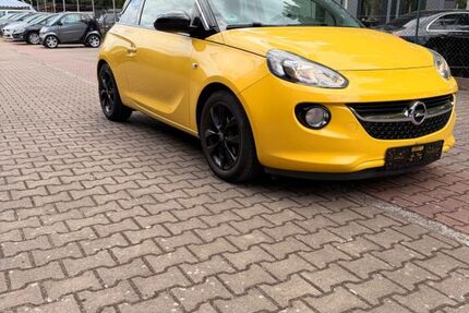 Opel Adam 98.000 km 4.900 &euro; Mainz-Kastel 55252