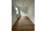 **FRISCH SANIERTE 3-Zimmerwohnung MIT BALKON UND TAGESLICHTBAD**
