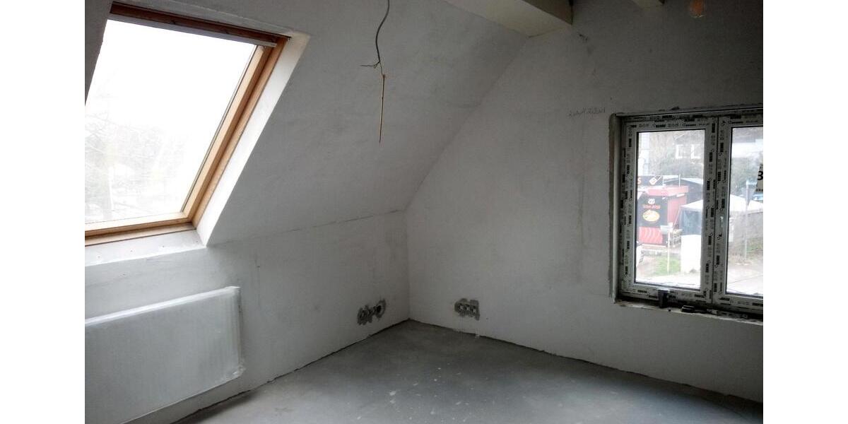 Doppelhaushälfte Saarbrücken Kieselhumes - 11 Zimmer, 224 m&sup2;, 380.000&euro; | Angebot:27118228