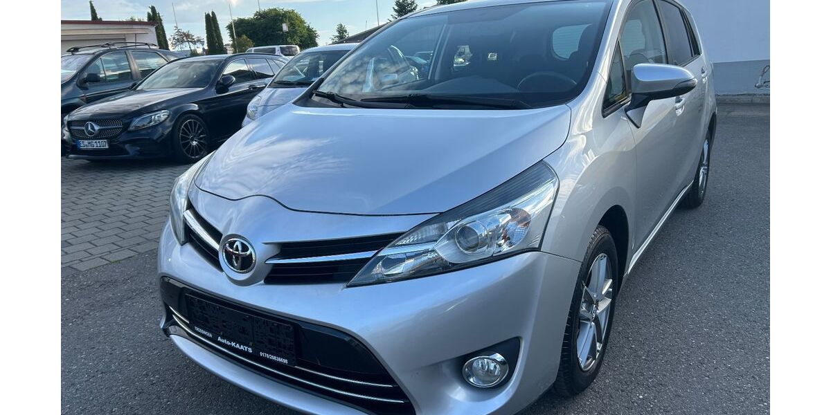 Toyota Verso 138.600 km 12.950 &euro; Trossingen 78647