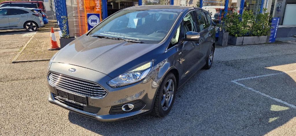 Ford S-Max 116.000 km 20.300 € Unterhaching 82008