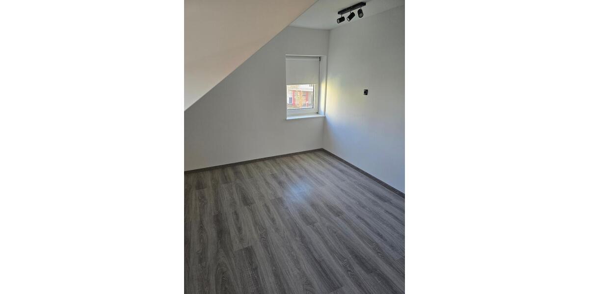 Dachgeschoßwohnung Ratingen - 2 Zimmer, 50 m&sup2;, 650&euro; | Angebot:25272327