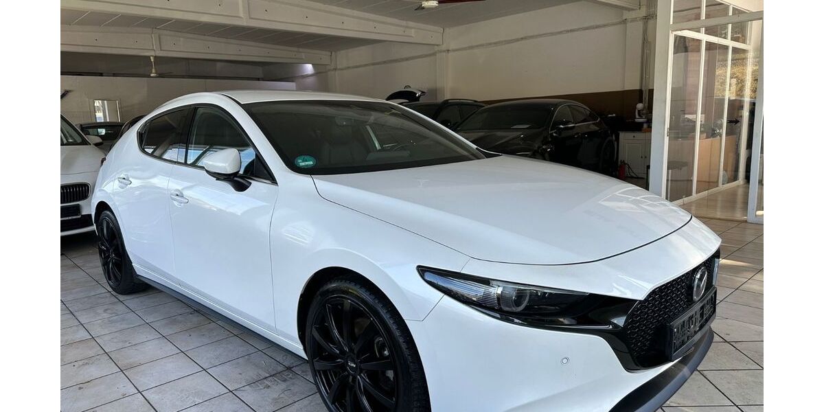 Mazda 3 81.000 km 18.200 &euro; Bonn 53119