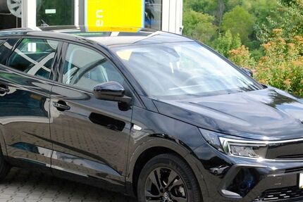 Opel Grandland (X) 15.850 km 21.980 € Dornburg - Camburg 07774
