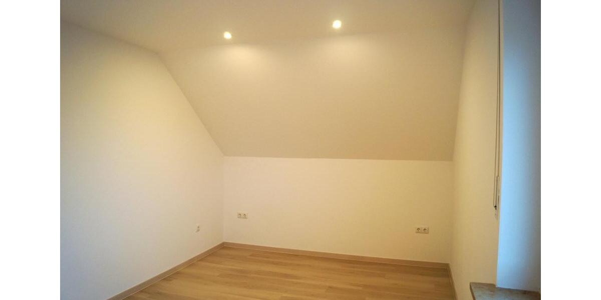 Dachgeschoßwohnung Stegaurach - 3 Zimmer, 69 m&sup2;, 770&euro; | Angebot:26448798