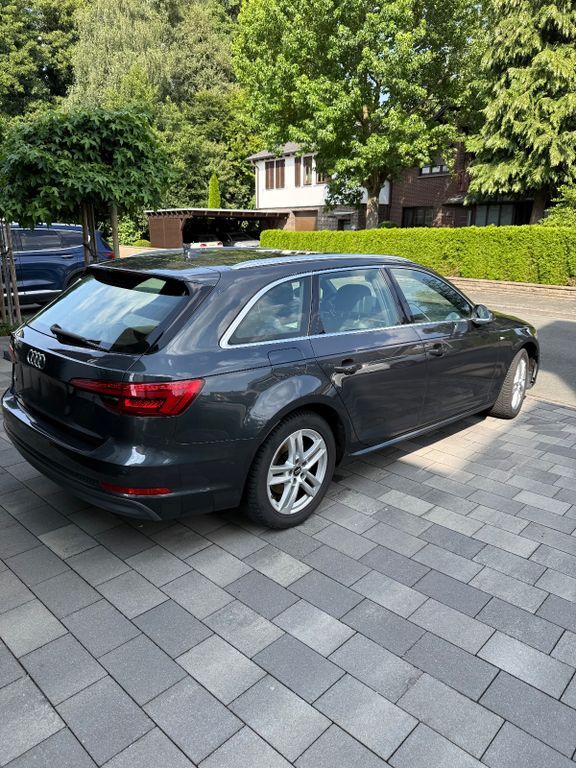 Audi A4 185.000 km 15.500 € Hövelhof 33161