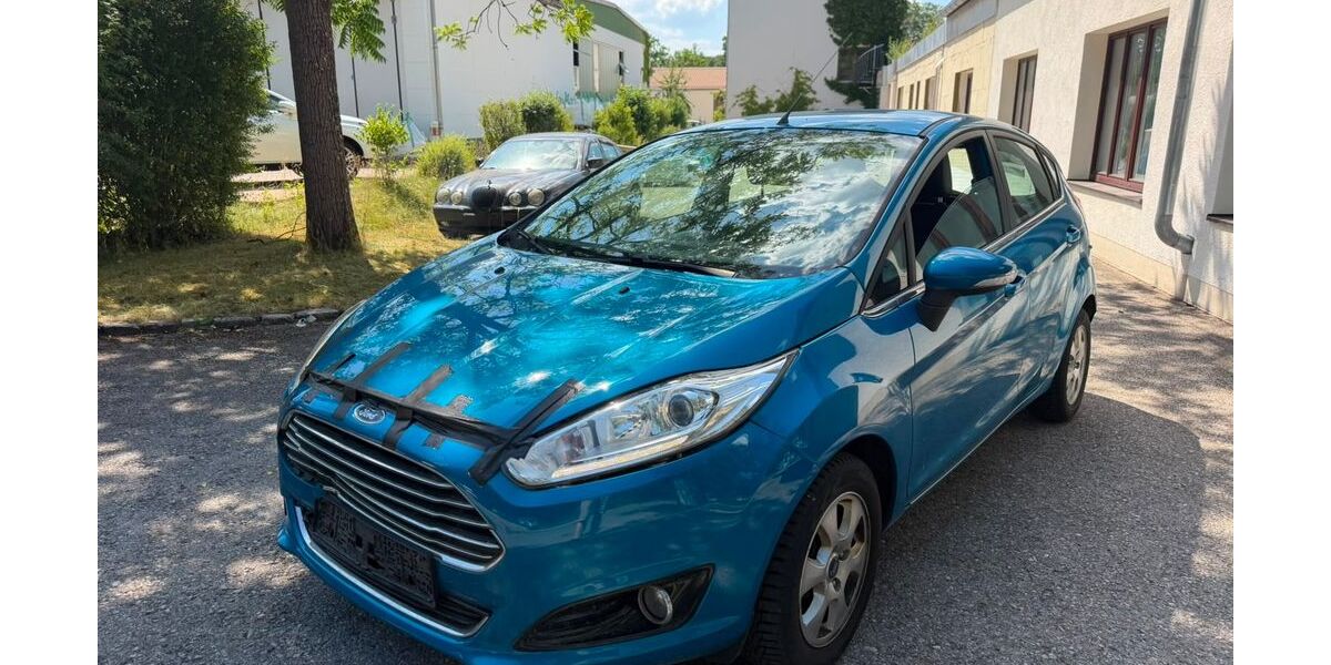 Ford Fiesta 261.000 km 2.500 &euro; Hohenbrunn 85662