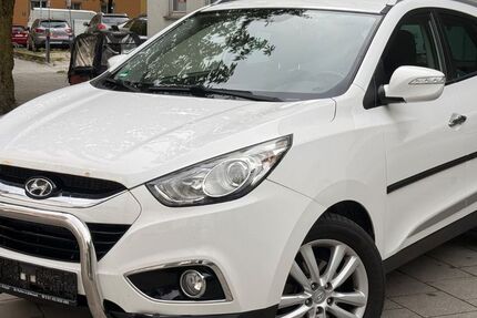 Hyundai ix35 260.000 km 5.900 &euro; München 81543