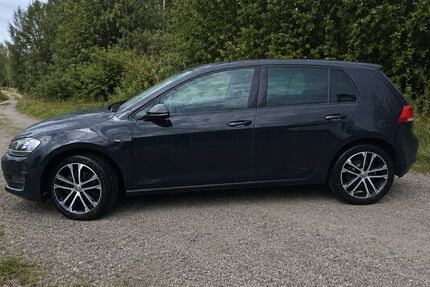 VW Golf 79.500 km 12.650 &euro; Neusorg 95700