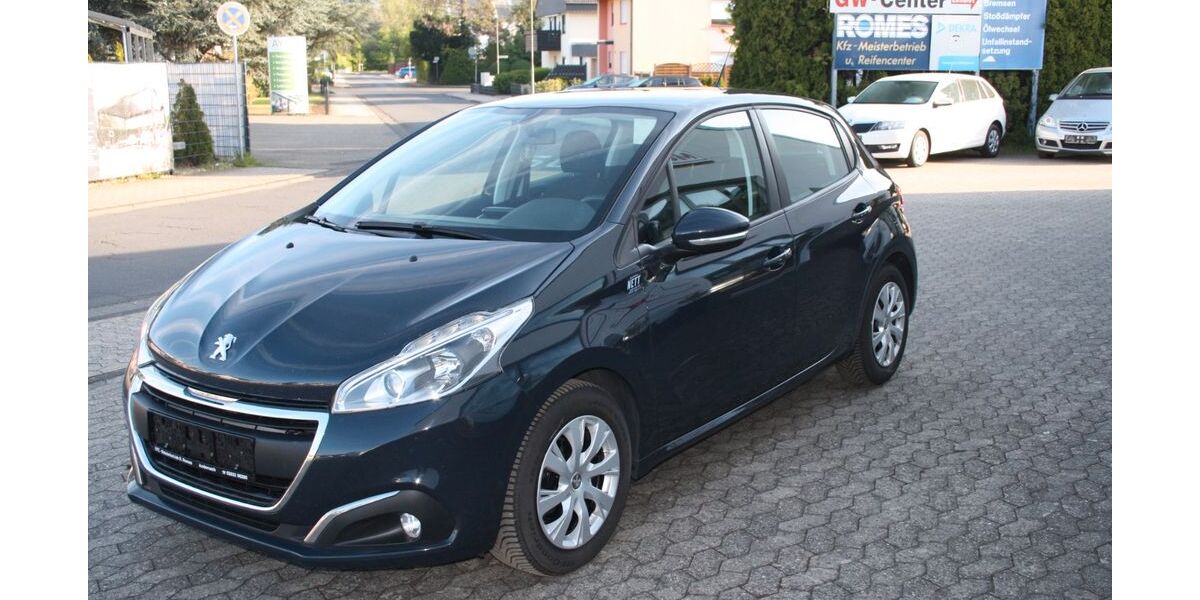 Peugeot 208 111.000 km 6.850 &euro; Andernach 56626