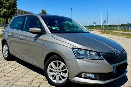 Skoda Fabia 97.801 km 10.300 &euro; Esslingen 73730