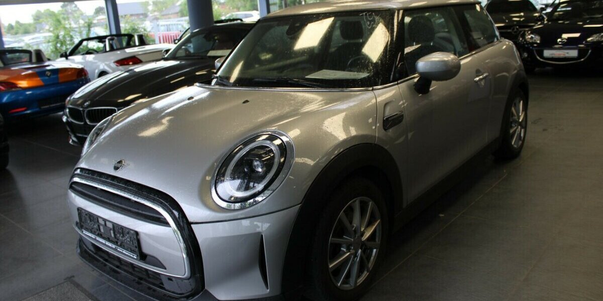 Mini Cooper Essential Trim - 8-Fach - 50.289 km 17.980 &euro; Euskirchen 53881