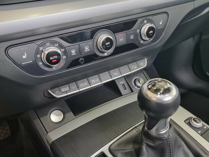 Audi Q5 2.0 TDI LED Leder Connectivity Schalter 112.700 km 25.450 € Garrel 49681