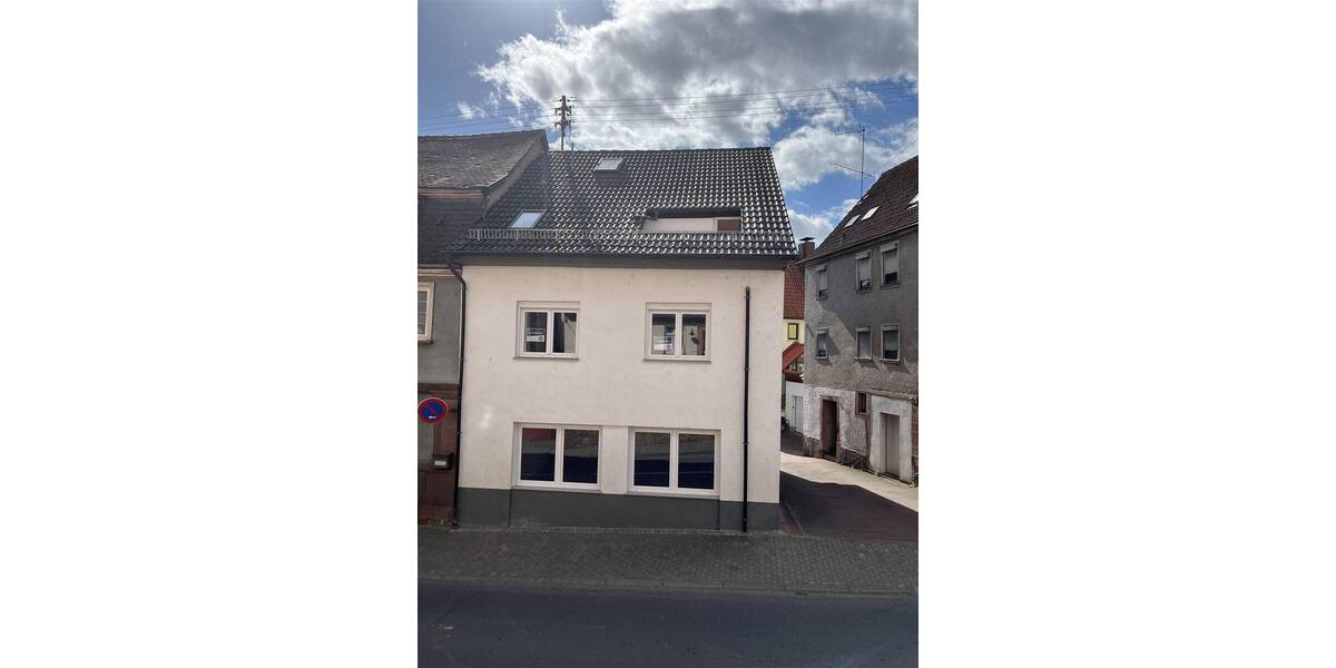 Mehrfamilienhaus, Wohnhaus Hardheim - 6 Zimmer, 180 m&sup2;, 385.000&euro; | Angebot:25706815