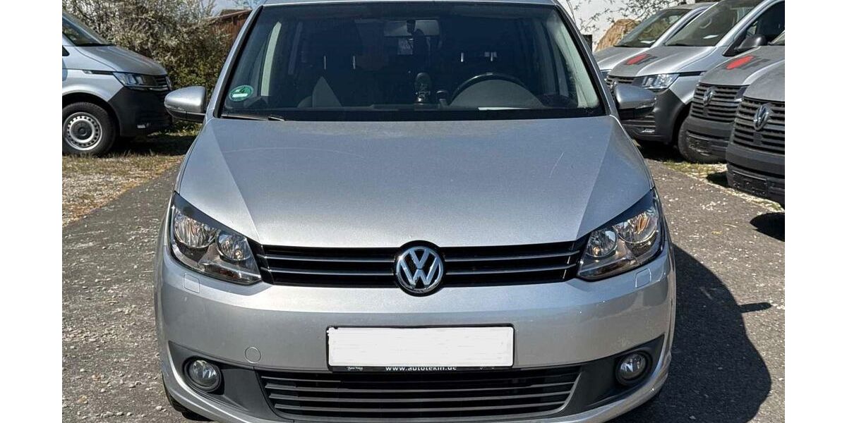 VW Touran 127.000 km 9.990 &euro; München 81243